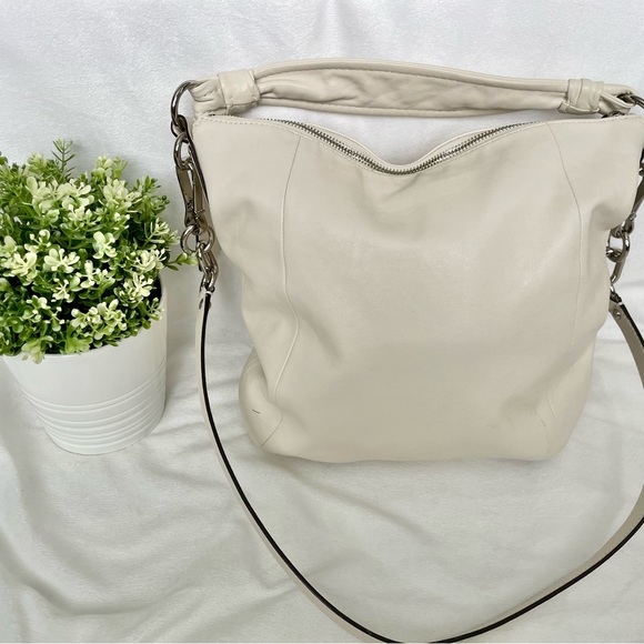 Cream Leather Coach Purse - Picture 7 of 7